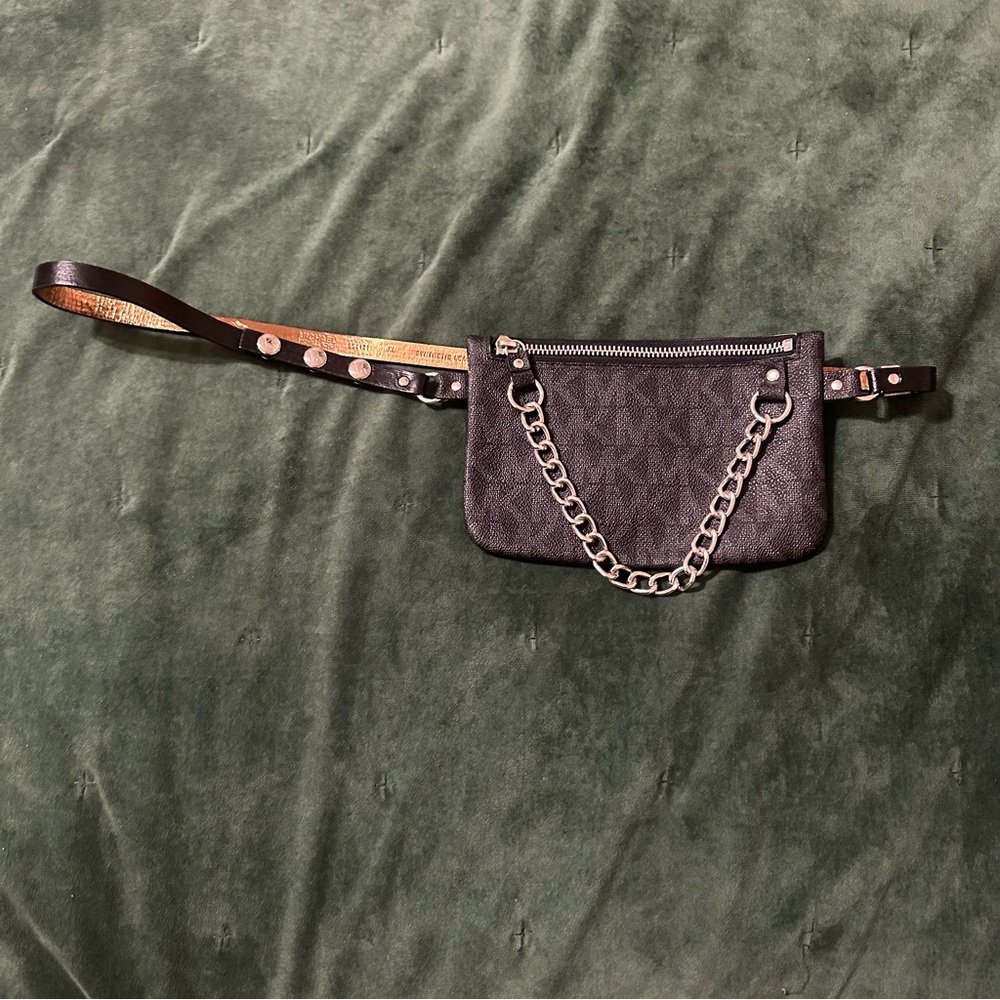 Michael Kors Black Belt Bag with Chain Detail size XL